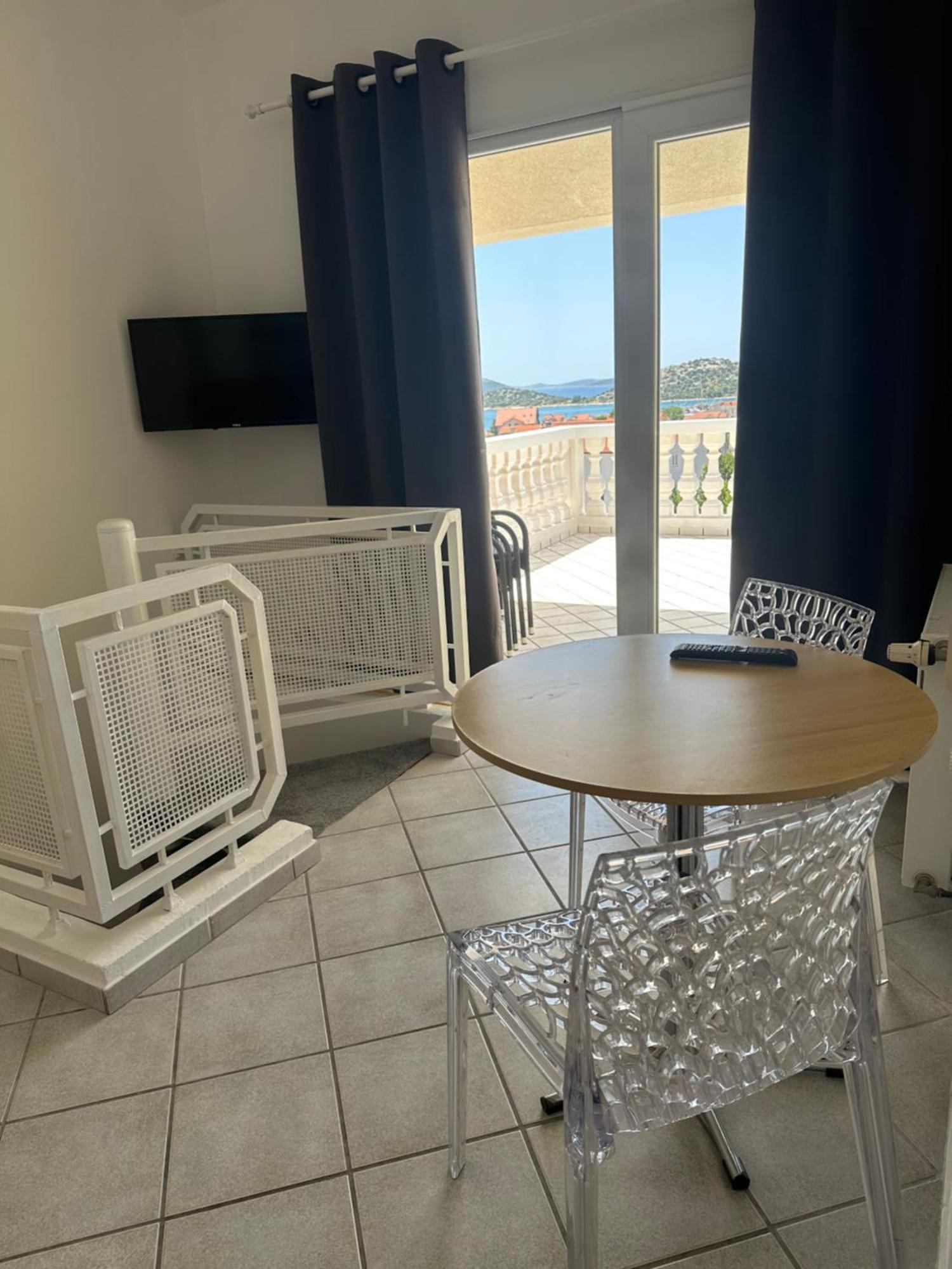 Apartments Jareb Трибунь Екстер'єр фото
