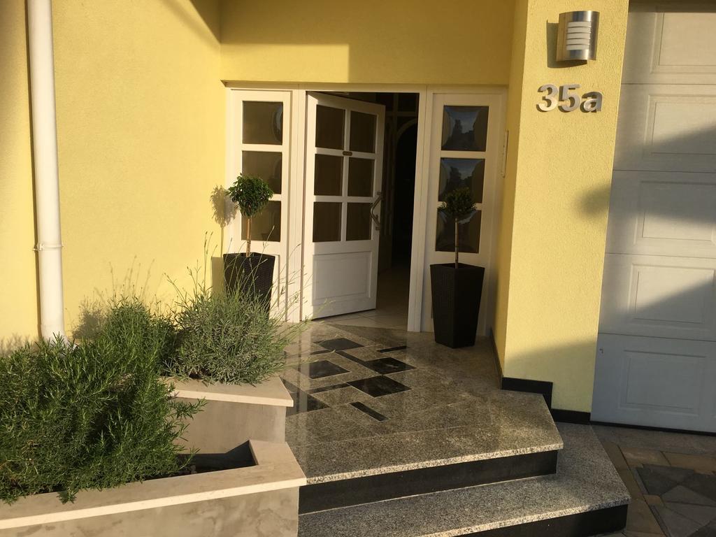 Apartments Jareb Трибунь Екстер'єр фото